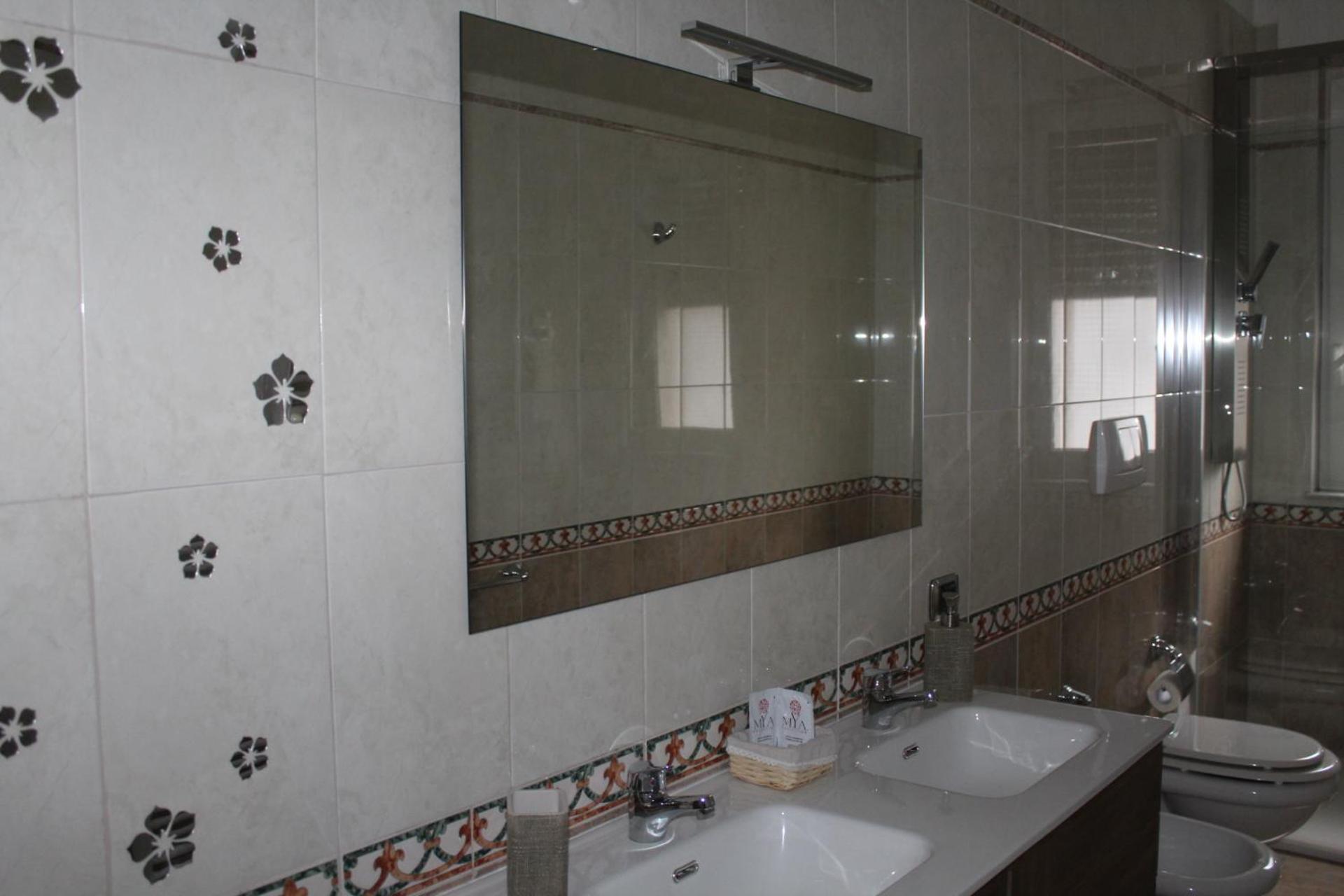Luca'S House Bed & Breakfast Giovinazzo Ngoại thất bức ảnh